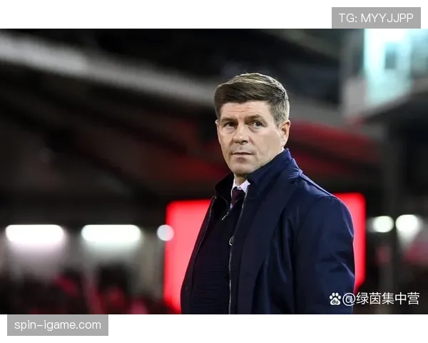 维拉快攻制胜:速度驱动下的战术革新如何重塑比赛掌控力 维拉快攻制胜:速度驱动下的战术革新如何重塑比赛掌控力