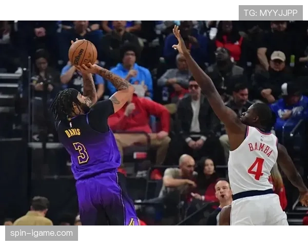 戴维斯传球区域分析成进攻利器,战术优化显著提升球队效率 戴维斯传球区域分析成进攻利器,战术优化显著提升球队效率