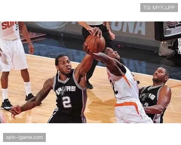 罗德里与坎特：防守方式与节奏掌控的顶级路径对比